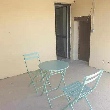 Meuble Parking Gratuit 2 Nuits Minimum * Montaigu-Vendee