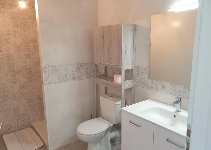 Meuble Parking Gratuit 2 Nuits Minimum *